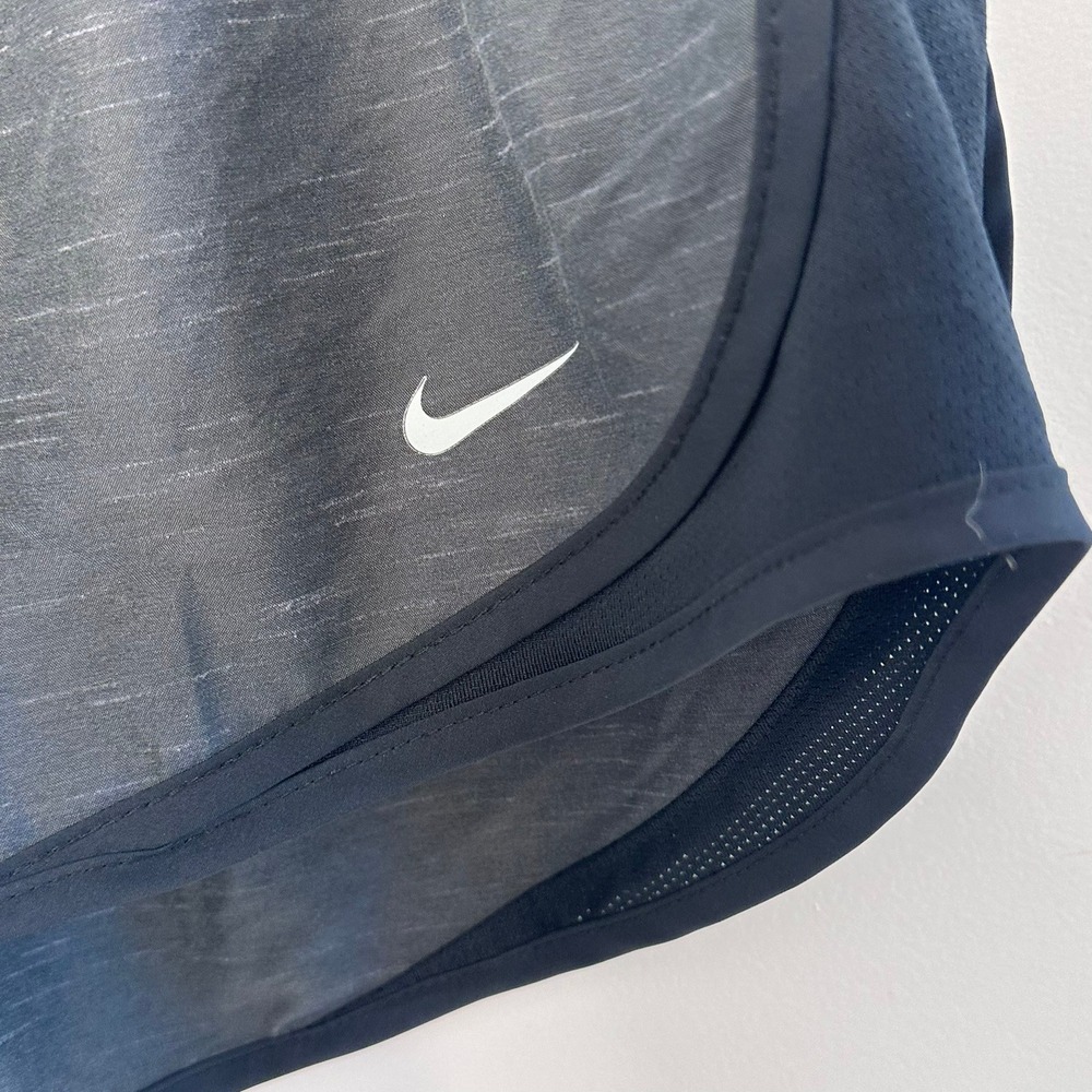 Nike Dri-FIT‎ Running Shorts Womens L Gray Athletic Gym Workout Shorts - Picture 2 of 8